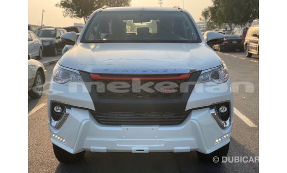Buy Import Toyota Fortuner White Car in Import - Dubai in Aragatsotn Buy Import Toyota Fortuner White Car in Import - Dubai in Aragatsotn