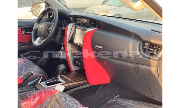 Buy Import Toyota Fortuner White Car in Import - Dubai in Aragatsotn Buy Import Toyota Fortuner White Car in Import - Dubai in Aragatsotn