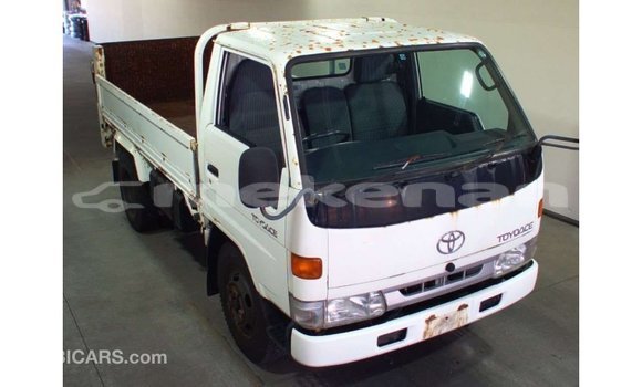 Buy Import Toyota Dyna White Car in Import - Dubai in Aragatsotn Buy Import Toyota Dyna White Car in Import - Dubai in Aragatsotn