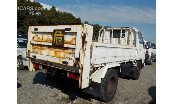 Buy Import Toyota Dyna White Car in Import - Dubai in Aragatsotn Buy Import Toyota Dyna White Car in Import - Dubai in Aragatsotn