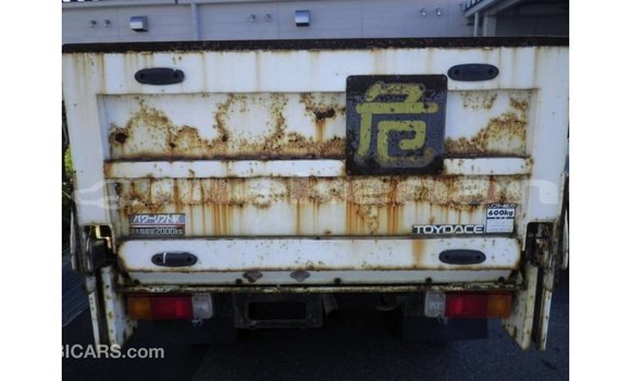 Buy Import Toyota Dyna White Car in Import - Dubai in Aragatsotn Buy Import Toyota Dyna White Car in Import - Dubai in Aragatsotn