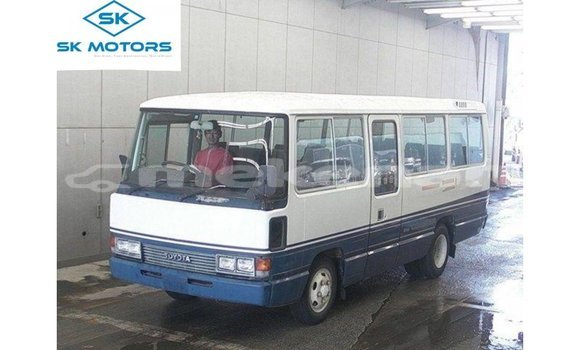 Buy Import Toyota Coaster White Car in Import - Dubai in Aragatsotn