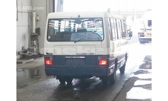 Buy Import Toyota Coaster White Car in Import - Dubai in Aragatsotn Buy Import Toyota Coaster White Car in Import - Dubai in Aragatsotn