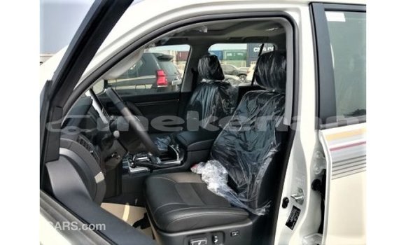 Buy Import Toyota Land Cruiser White Car in Import - Dubai in Aragatsotn Buy Import Toyota Land Cruiser White Car in Import - Dubai in Aragatsotn