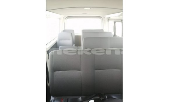 Buy Import Toyota Hiace White Car in Import - Dubai in Aragatsotn Buy Import Toyota Hiace White Car in Import - Dubai in Aragatsotn