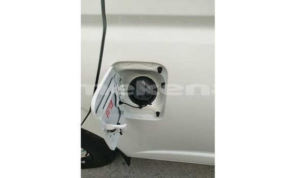 Buy Import Toyota Hiace White Car in Import - Dubai in Aragatsotn Buy Import Toyota Hiace White Car in Import - Dubai in Aragatsotn