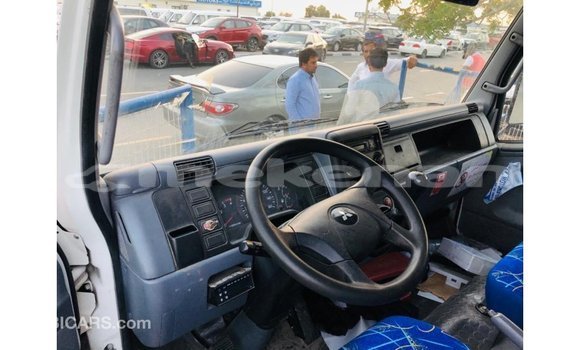 Buy Import Mitsubishi Carisma White Car in Import - Dubai in Aragatsotn Buy Import Mitsubishi Carisma White Car in Import - Dubai in Aragatsotn