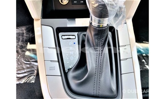 Buy Import Hyundai Elantra White Car in Import - Dubai in Aragatsotn Buy Import Hyundai Elantra White Car in Import - Dubai in Aragatsotn