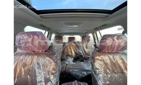 Buy Import Toyota Land Cruiser White Car in Import - Dubai in Aragatsotn Buy Import Toyota Land Cruiser White Car in Import - Dubai in Aragatsotn