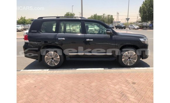 Buy Import Toyota Land Cruiser Black Car in Import - Dubai in Aragatsotn Buy Import Toyota Land Cruiser Black Car in Import - Dubai in Aragatsotn