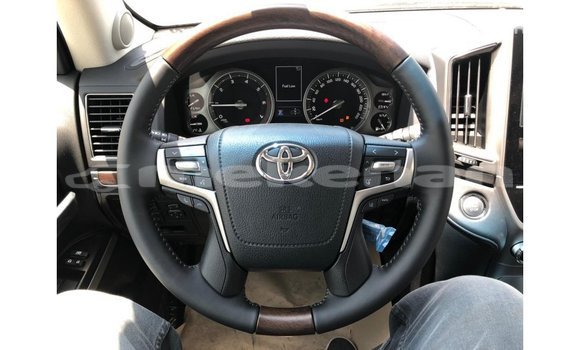 Buy Import Toyota Land Cruiser Black Car in Import - Dubai in Aragatsotn Buy Import Toyota Land Cruiser Black Car in Import - Dubai in Aragatsotn