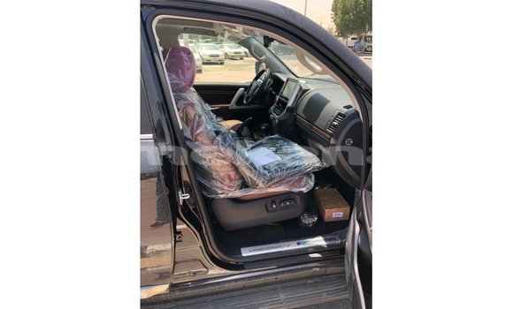 Buy Import Toyota Land Cruiser Black Car in Import - Dubai in Aragatsotn Buy Import Toyota Land Cruiser Black Car in Import - Dubai in Aragatsotn