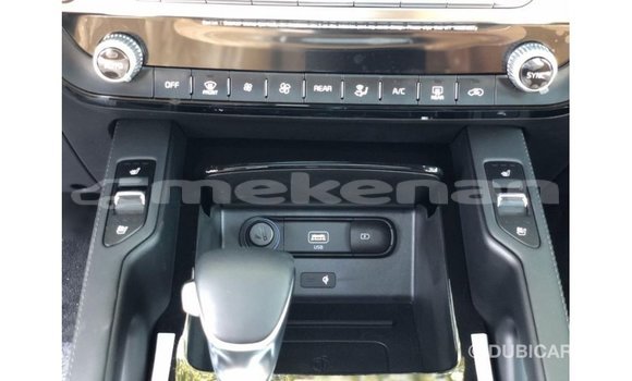 Buy Import Kia Carens White Car in Import - Dubai in Aragatsotn Buy Import Kia Carens White Car in Import - Dubai in Aragatsotn