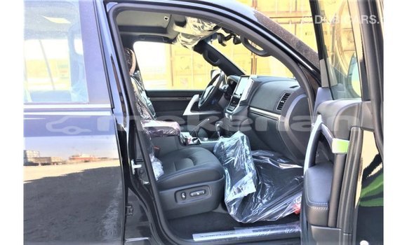 Buy Import Toyota Land Cruiser Black Car in Import - Dubai in Aragatsotn Buy Import Toyota Land Cruiser Black Car in Import - Dubai in Aragatsotn
