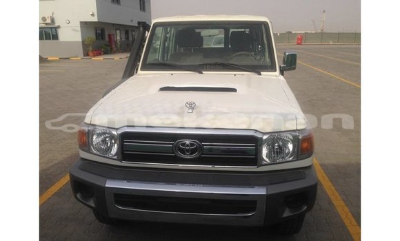 Buy Import Toyota Land Cruiser White Car in Import - Dubai in Aragatsotn Buy Import Toyota Land Cruiser White Car in Import - Dubai in Aragatsotn