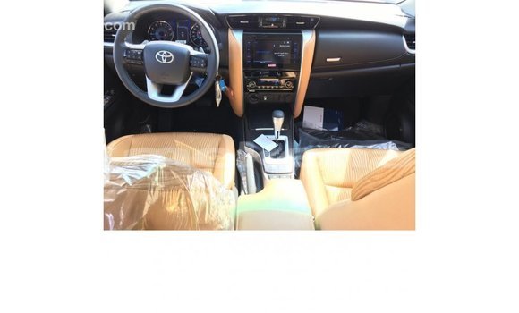 Buy Import Toyota Fortuner White Car in Import - Dubai in Aragatsotn Buy Import Toyota Fortuner White Car in Import - Dubai in Aragatsotn