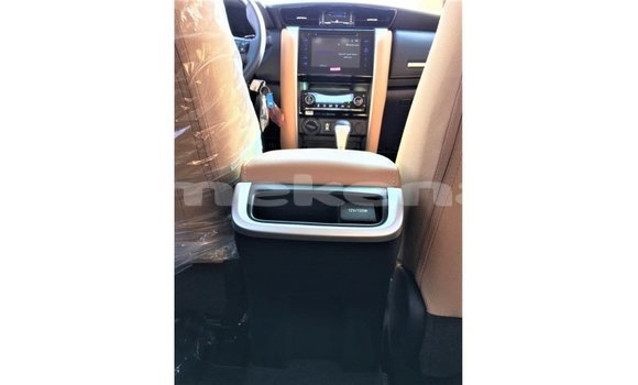 Buy Import Toyota Fortuner White Car in Import - Dubai in Aragatsotn Buy Import Toyota Fortuner White Car in Import - Dubai in Aragatsotn
