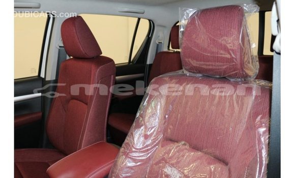Buy Import Toyota Hilux White Car in Import - Dubai in Aragatsotn Buy Import Toyota Hilux White Car in Import - Dubai in Aragatsotn