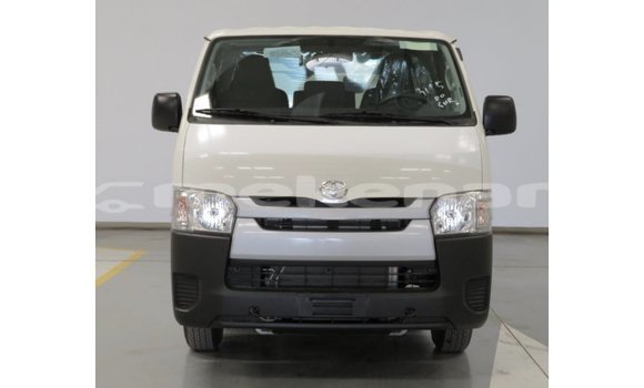 Buy Import Toyota Hiace White Car in Import - Dubai in Aragatsotn