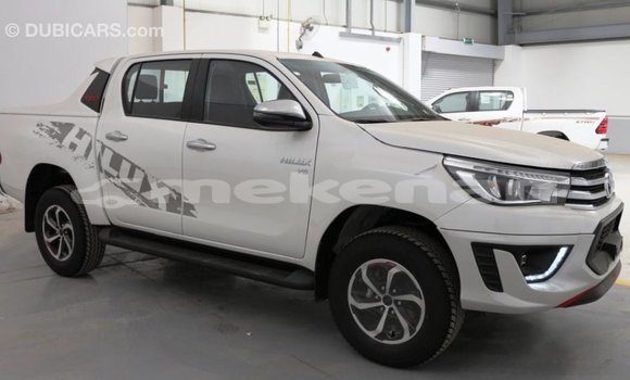 Buy Import Toyota Hilux White Car in Import - Dubai in Aragatsotn Buy Import Toyota Hilux White Car in Import - Dubai in Aragatsotn