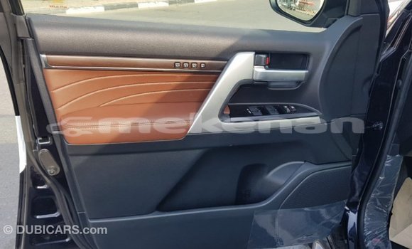 Buy Import Toyota Land Cruiser Black Car in Import - Dubai in Aragatsotn Buy Import Toyota Land Cruiser Black Car in Import - Dubai in Aragatsotn