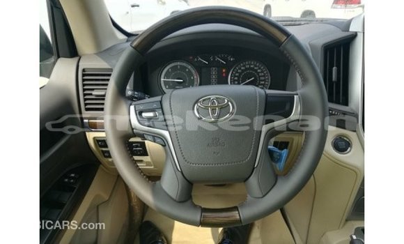 Buy Import Toyota Land Cruiser Black Car in Import - Dubai in Aragatsotn Buy Import Toyota Land Cruiser Black Car in Import - Dubai in Aragatsotn