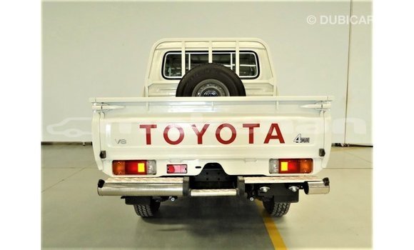 Buy Import Toyota Land Cruiser White Car in Import - Dubai in Aragatsotn Buy Import Toyota Land Cruiser White Car in Import - Dubai in Aragatsotn