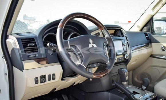 Buy Import Mitsubishi Pajero White Car in Import - Dubai in Aragatsotn Buy Import Mitsubishi Pajero White Car in Import - Dubai in Aragatsotn