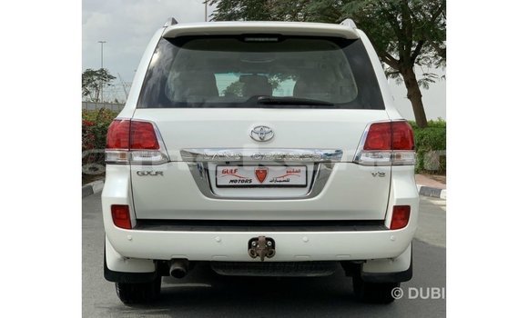 Buy Import Toyota Land Cruiser White Car in Import - Dubai in Aragatsotn Buy Import Toyota Land Cruiser White Car in Import - Dubai in Aragatsotn