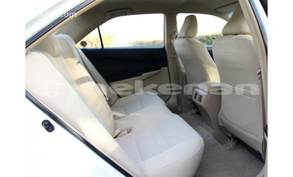 Buy Import Toyota Camry White Car in Import - Dubai in Aragatsotn Buy Import Toyota Camry White Car in Import - Dubai in Aragatsotn