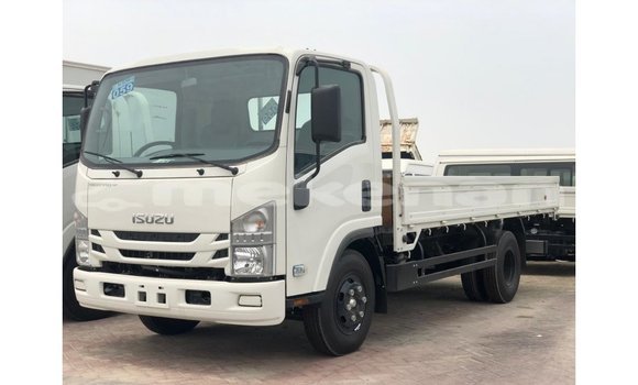 Buy Import Isuzu FTR 850 White Truck in Import - Dubai in Aragatsotn