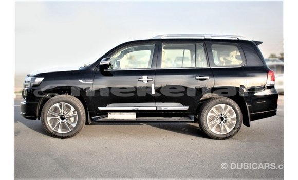 Buy Import Toyota Land Cruiser Black Car in Import - Dubai in Aragatsotn Buy Import Toyota Land Cruiser Black Car in Import - Dubai in Aragatsotn