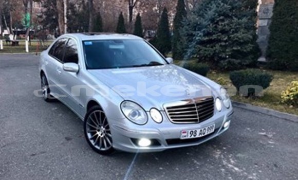 Buy Used Mercedes-Benz 350 Silver Car in Yerevan in Yerevan