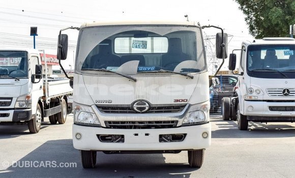 Buy Import Hino 300 Series White Truck in Import - Dubai in Aragatsotn Buy Import Hino 300 Series White Truck in Import - Dubai in Aragatsotn