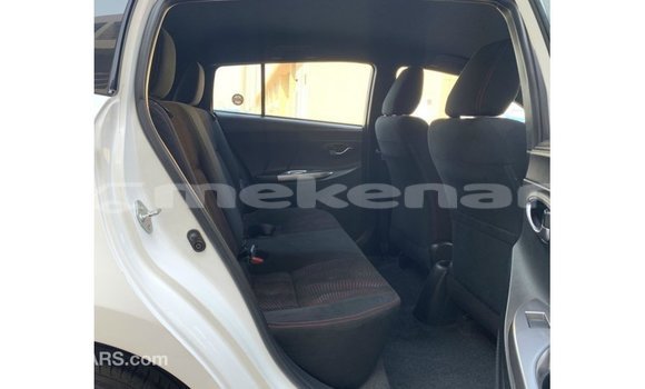 Buy Import Toyota Yaris White Car in Import - Dubai in Aragatsotn Buy Import Toyota Yaris White Car in Import - Dubai in Aragatsotn