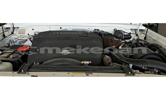 Buy Import Nissan Patrol White Car in Import - Dubai in Aragatsotn Buy Import Nissan Patrol White Car in Import - Dubai in Aragatsotn