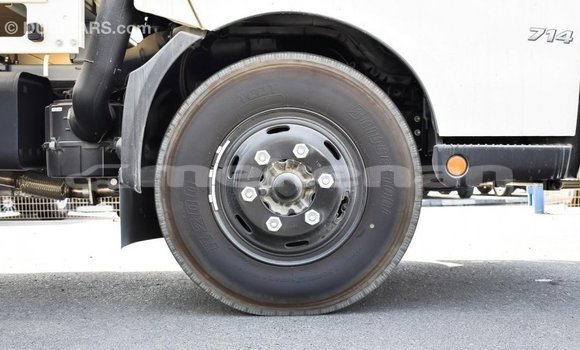 Buy Import Hino 300 Series White Truck in Import - Dubai in Aragatsotn