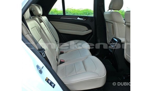 Buy Import Mercedes-Benz 350 White Car in Import - Dubai in Aragatsotn Buy Import Mercedes-Benz 350 White Car in Import - Dubai in Aragatsotn