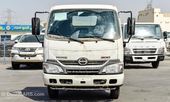 Buy Import Hino 300 Series White Truck in Import - Dubai in Aragatsotn Buy Import Hino 300 Series White Truck in Import - Dubai in Aragatsotn