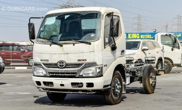 Buy Import Hino 300 Series White Truck in Import - Dubai in Aragatsotn Buy Import Hino 300 Series White Truck in Import - Dubai in Aragatsotn