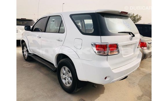 Buy Import Toyota Fortuner White Car in Import - Dubai in Aragatsotn Buy Import Toyota Fortuner White Car in Import - Dubai in Aragatsotn
