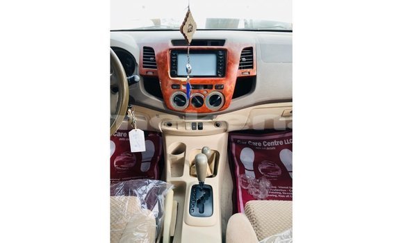 Buy Import Toyota Fortuner White Car in Import - Dubai in Aragatsotn Buy Import Toyota Fortuner White Car in Import - Dubai in Aragatsotn