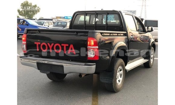 Buy Import Toyota Hilux Black Car in Import - Dubai in Aragatsotn Buy Import Toyota Hilux Black Car in Import - Dubai in Aragatsotn