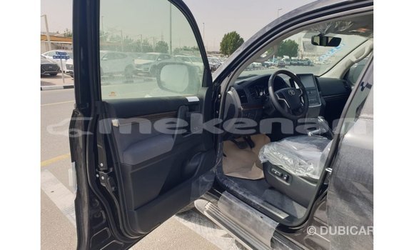 Buy Import Toyota Land Cruiser Black Car in Import - Dubai in Aragatsotn Buy Import Toyota Land Cruiser Black Car in Import - Dubai in Aragatsotn