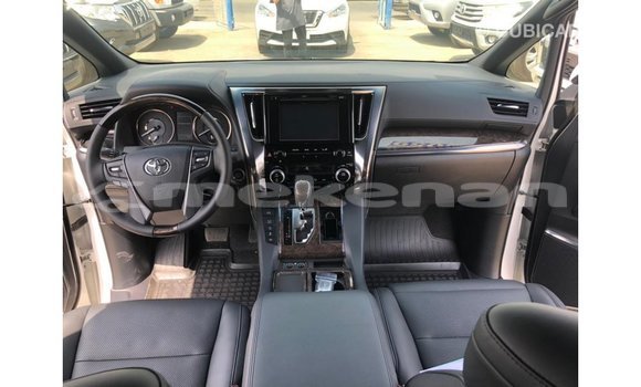 Buy Import Toyota Alphard White Car in Import - Dubai in Aragatsotn Buy Import Toyota Alphard White Car in Import - Dubai in Aragatsotn