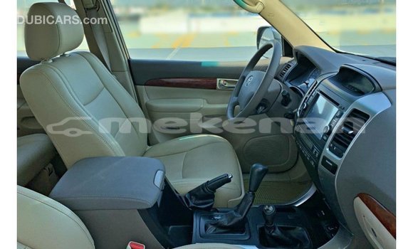 Buy Import Toyota Prado White Car in Import - Dubai in Aragatsotn Buy Import Toyota Prado White Car in Import - Dubai in Aragatsotn