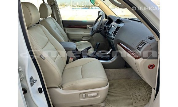 Buy Import Toyota Prado White Car in Import - Dubai in Aragatsotn Buy Import Toyota Prado White Car in Import - Dubai in Aragatsotn