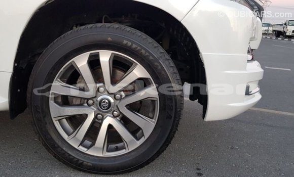 Buy Import Toyota Land Cruiser White Car in Import - Dubai in Aragatsotn Buy Import Toyota Land Cruiser White Car in Import - Dubai in Aragatsotn