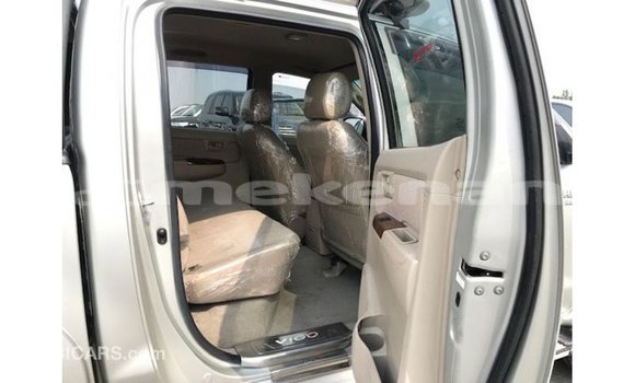 Buy Import Toyota Hilux Other Car in Import - Dubai in Aragatsotn Buy Import Toyota Hilux Other Car in Import - Dubai in Aragatsotn