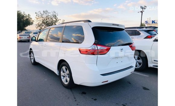 Buy Import Toyota Sienna White Car in Import - Dubai in Aragatsotn Buy Import Toyota Sienna White Car in Import - Dubai in Aragatsotn